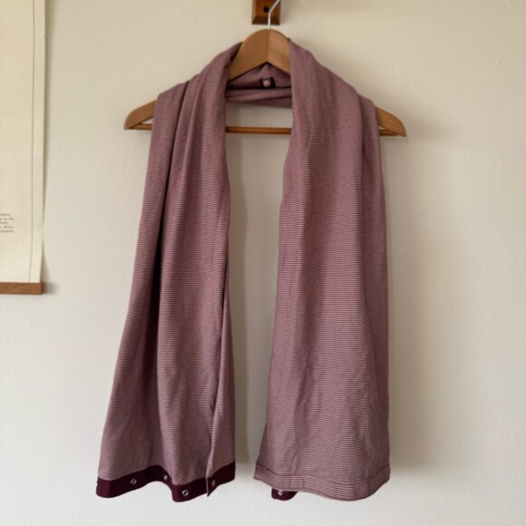 lululemon Customizable Infinity Snap Scarf - Picture 2 of 6